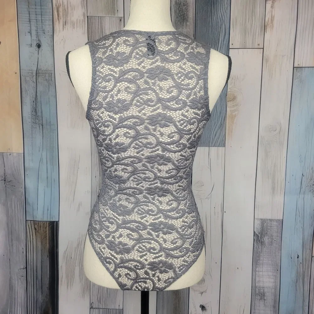 Windsor Gray Pink Floral Embroidered One Piece Lingerie Size Small
